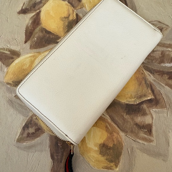 Gucci  Zip around Wallet - Picture 7 of 8